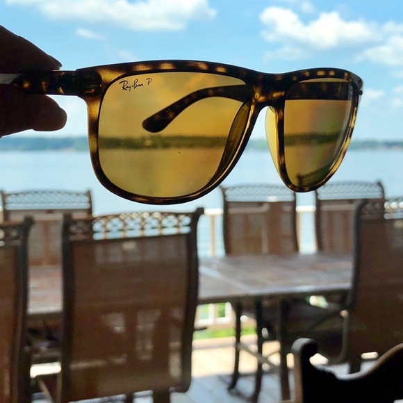 Ray Ban